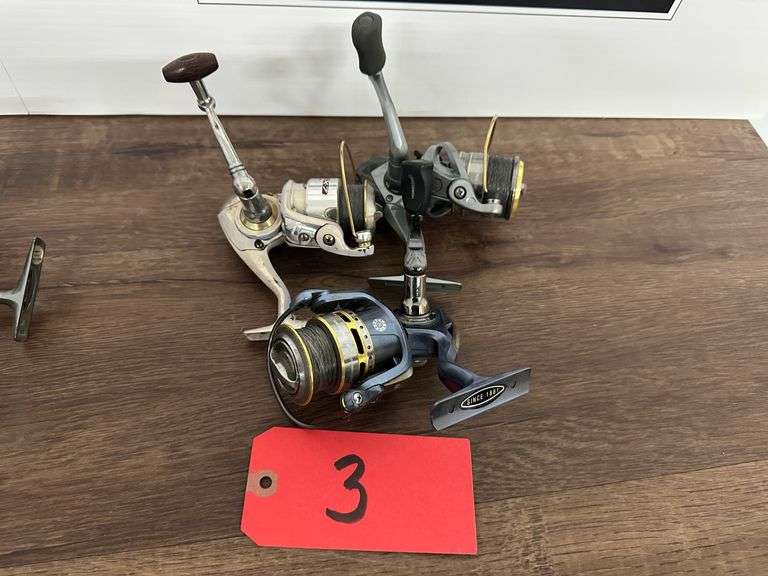 (3) PFLUEGER Fishing Reels, Set up for Left Hand, Should be in Working Order Per Seller – 3, Buying 