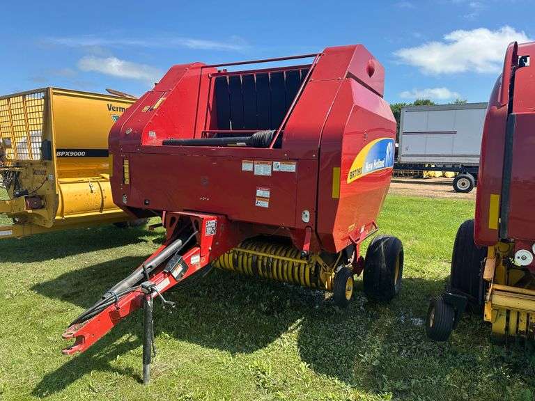New Holland BR7090 Twine Only, 1000 PTO, 31x13.50-15 Tires, SN: 039510