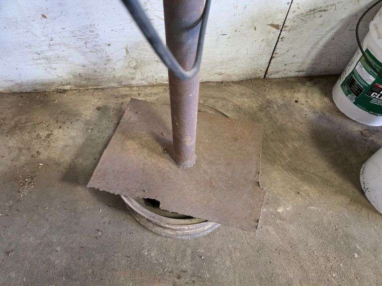 Packard 1/2hp Heavy Duty Grinder on Stand, *Must be Picked Up By Friday, July 25th. No Exceptions!
