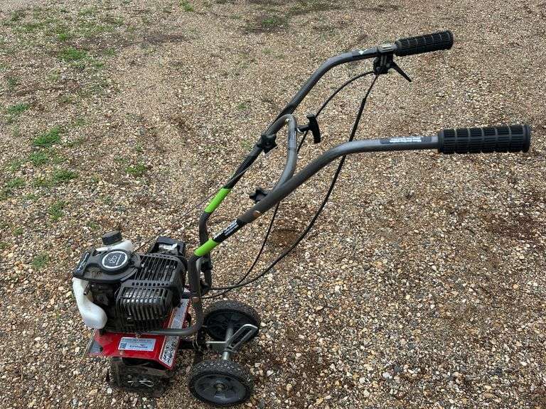 Earthquake Model MC-440 9” Tiller, Viper 40CC 4 Cylinder Engine, Approx 3 Years Old with Very Little