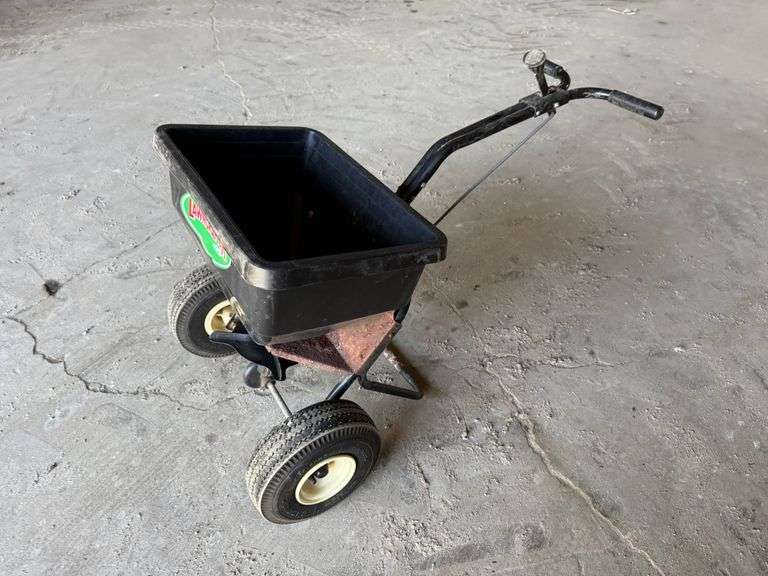 Lawn Crafter Fertilizer Spreader