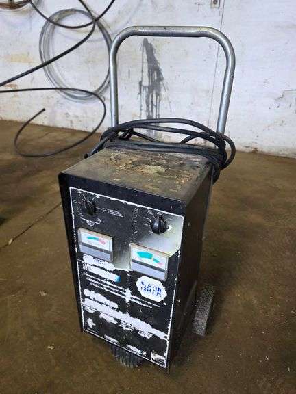 NAPA Battery Charger, 6V – 175 Amp Through 12V – 80 Amp, *Must be Picked Up By Friday, July 25th. No
