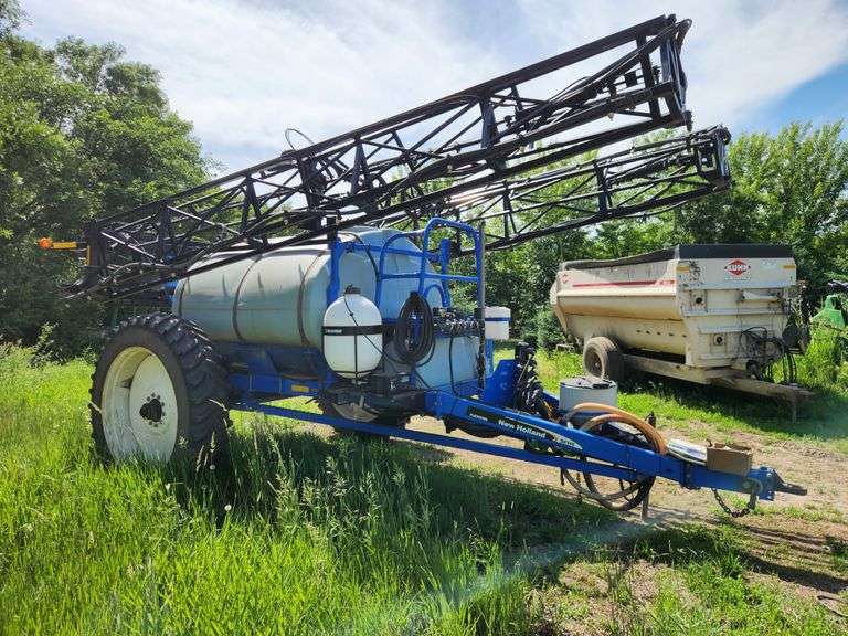 Flexcoil New Holland SF 115 Sprayer, 90’ Boom, 1,500 Gallon Tank, Wash Tank, Hand Spray Gun, Ace PTO