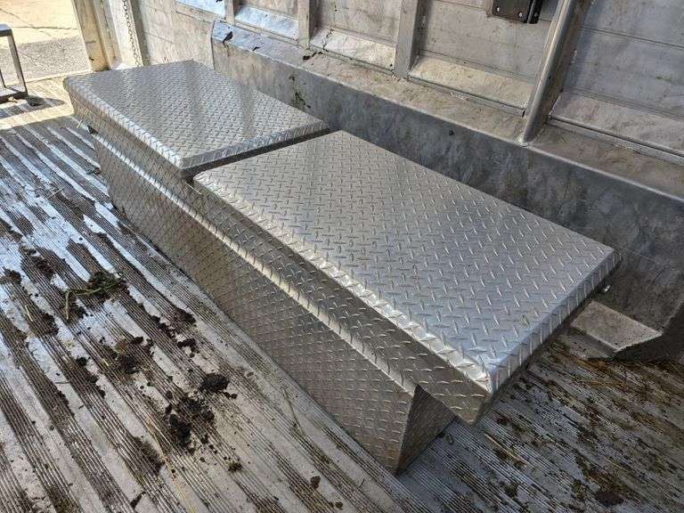 Adrian Steel Aluminum Pickup Toolbox, Comes with Key