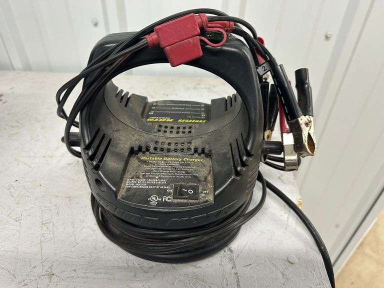 Minnkota MK210P Portable Battery Charger