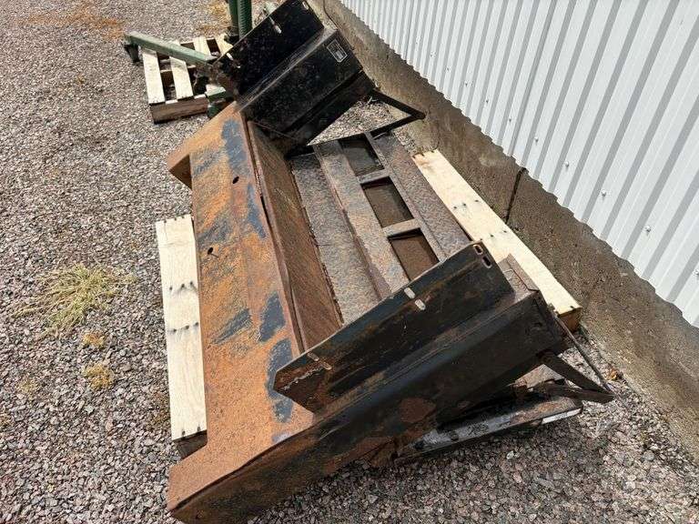 Tommy Lift, off of 2003 Chevy pickup, * works per seller