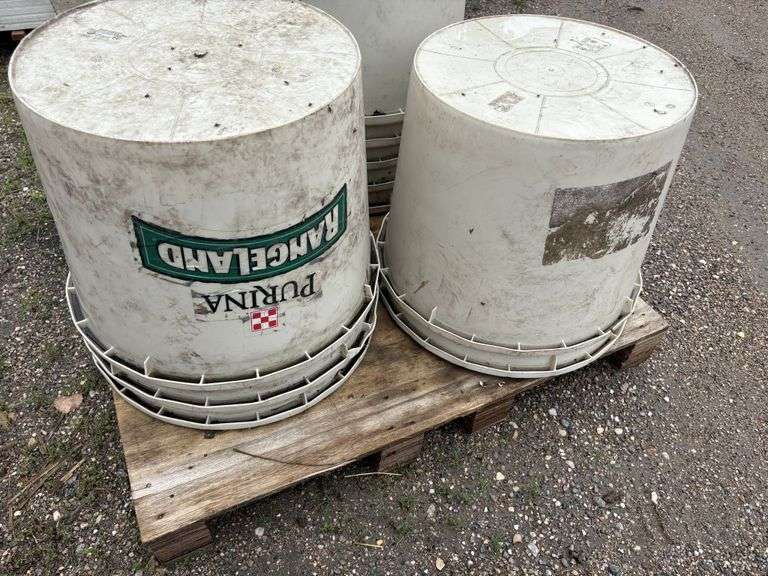 (5) Poly Tubs, approx 20 Gal, Buying All for One Money