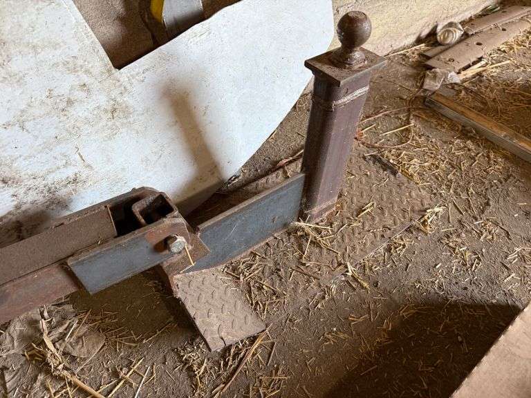 Fish House Hitch Ski Dolly