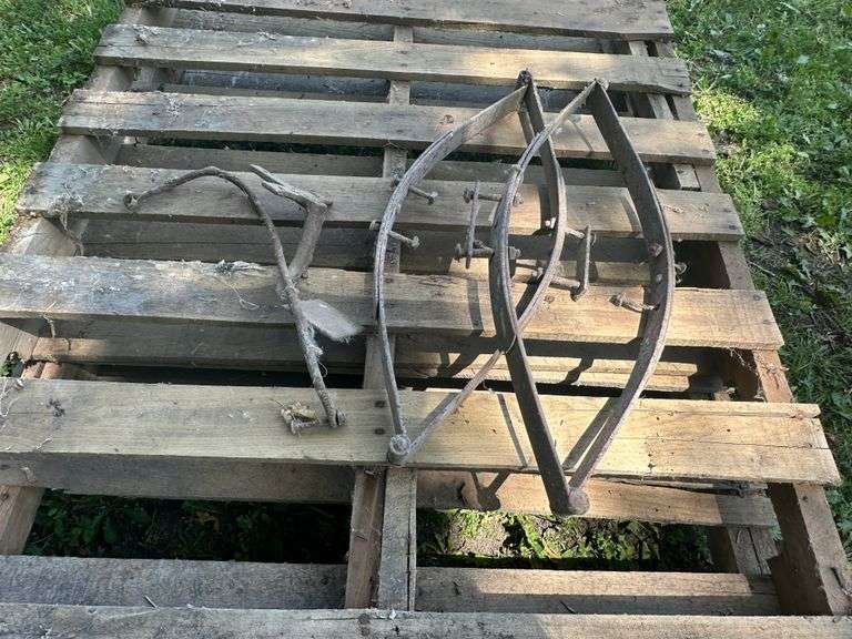 Buggy Step and 2 Buggy Springs