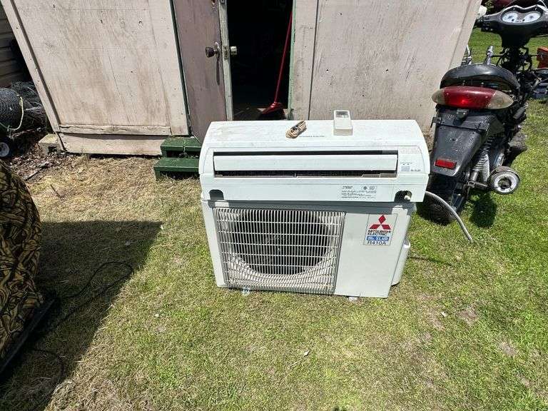 Mitsubishi Electric Mr. Slim R410A Air Conditioning Unit, Only Used 1 Season