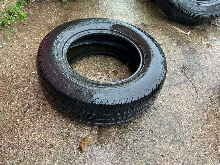 (1) 215/70R16 Used Tire