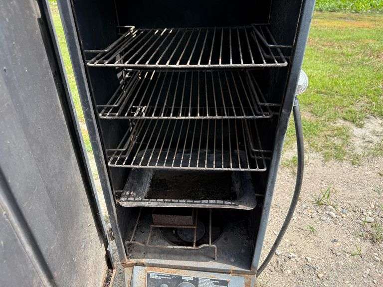 Vertical LP Smoker