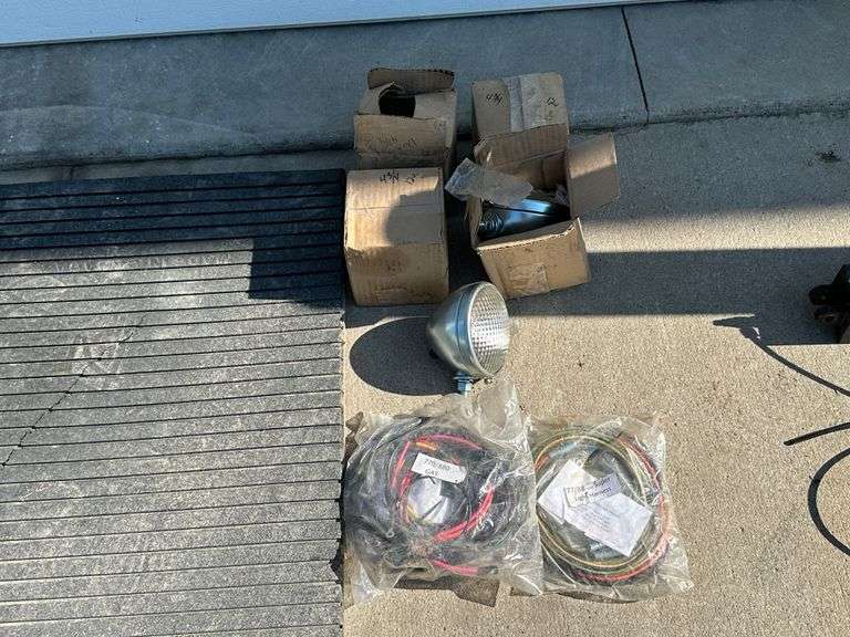 (2) Wiring Harness and 5 Lights for Oliver Tractors, May Fit Others, Buying All for One Money