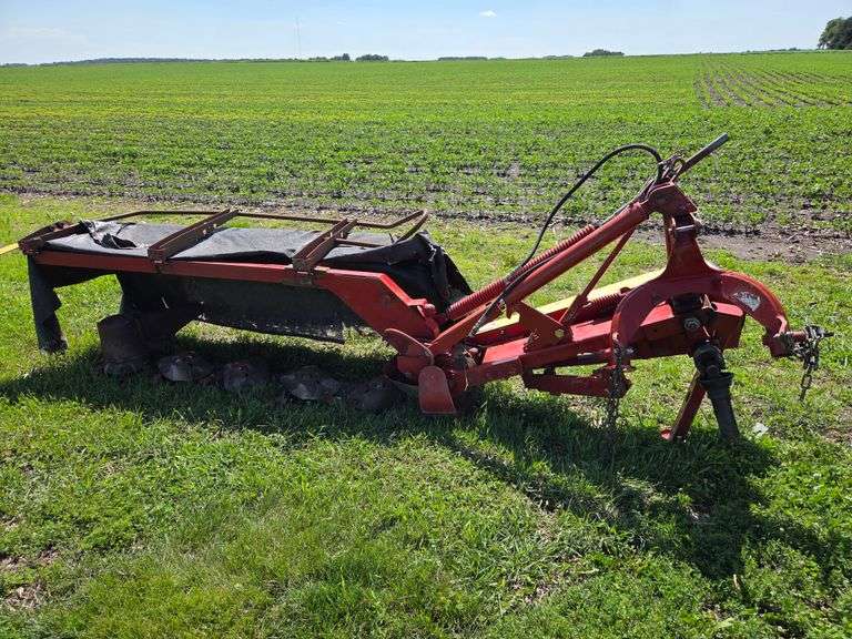 New Holland 615 Disc Mower, 5 Turtles, 540 PTO, 3pt, 6’6” Wide
