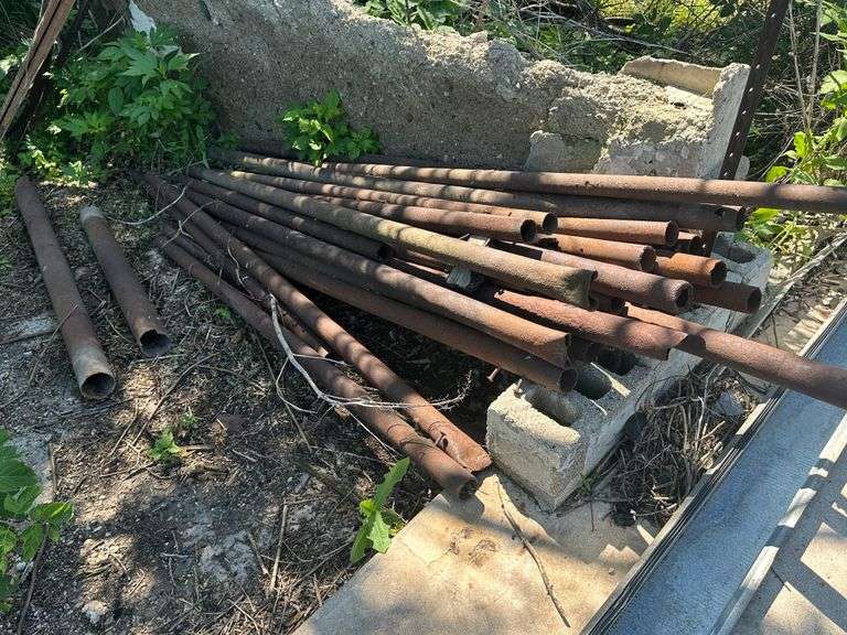 Misc Pile of Steel Piping