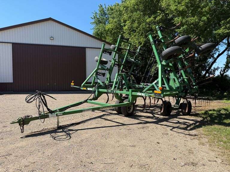 2007 Summers 36.5’ Chisel Plow, Summers 3 Bar Coil Tine Harrow, No Cracks or Welds, SN: F0116