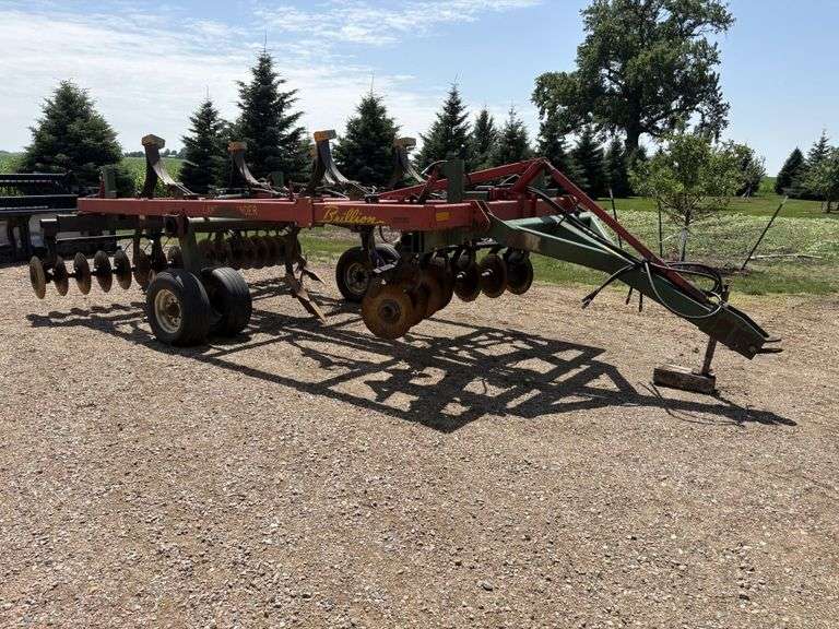 Brillion LandCommander Disk Ripper, (5) Shank, with 2.5” Points, Cover ...