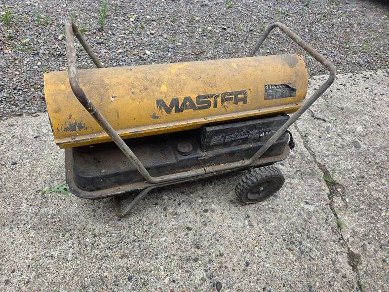 Master 115,000 BTU Diesel Heater, Untested, Appears Most Likely to Need Some Work