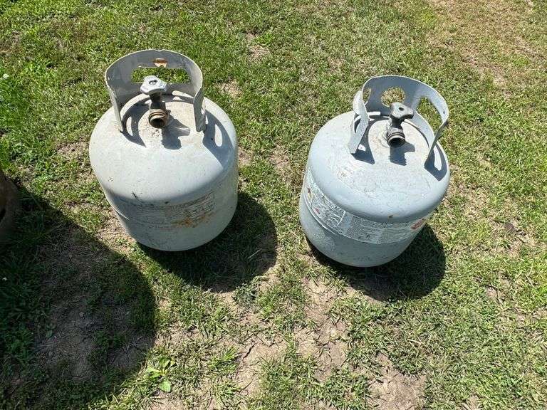 (2) 20lb LP Cylinders, New Style Valve