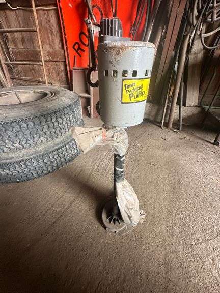 Brand New Sump Pump with Stand