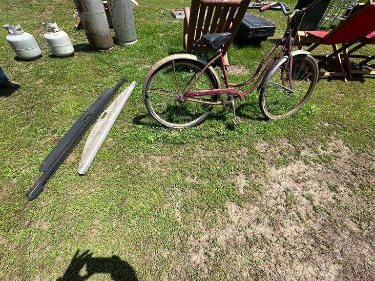 26” Girls Schwinn Bicycle and 2 Shades, Buying All for One Money