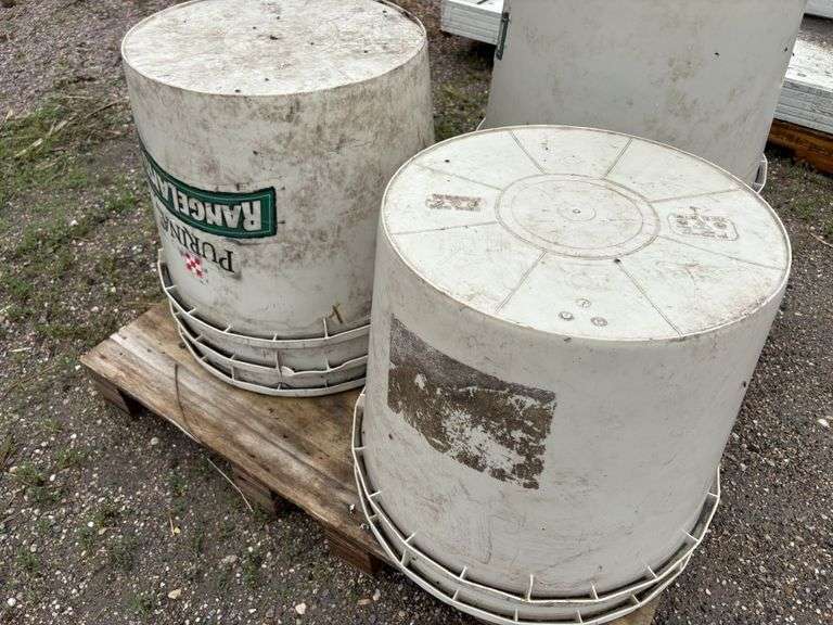 (5) Poly Tubs, approx 20 Gal, Buying All for One Money