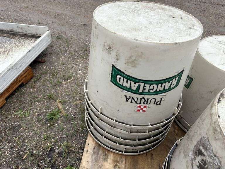 (5) Poly Tubs, approx 20 Gal, Buying All for One Money