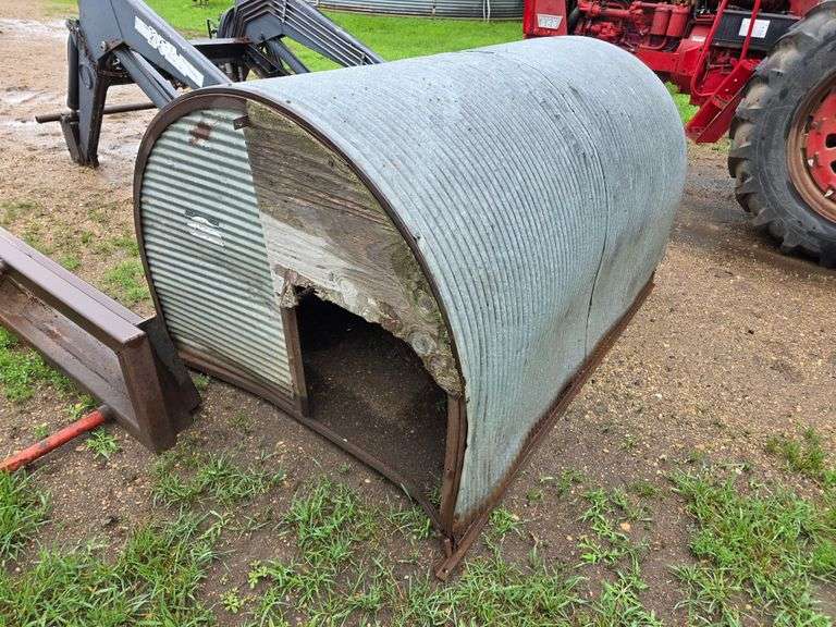 Calf/Hog Hut