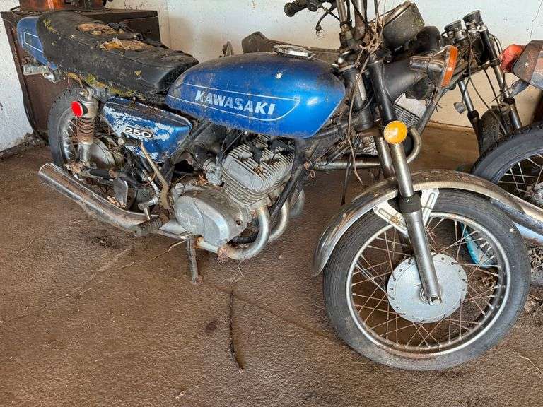 Kawasaki 250 Motorcycle for Parts or Repair, No Title