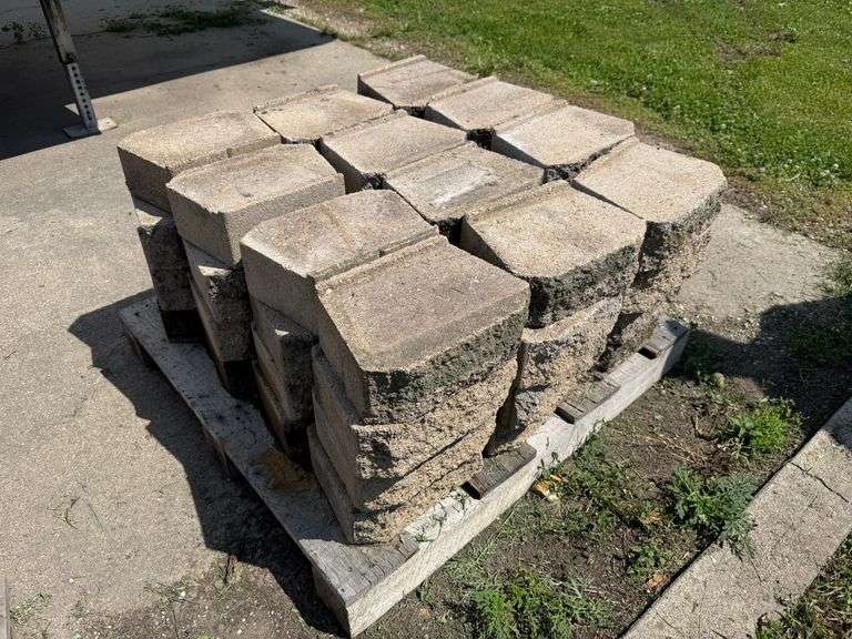 (96) Used Landscape Blocks, Buying All for One Money