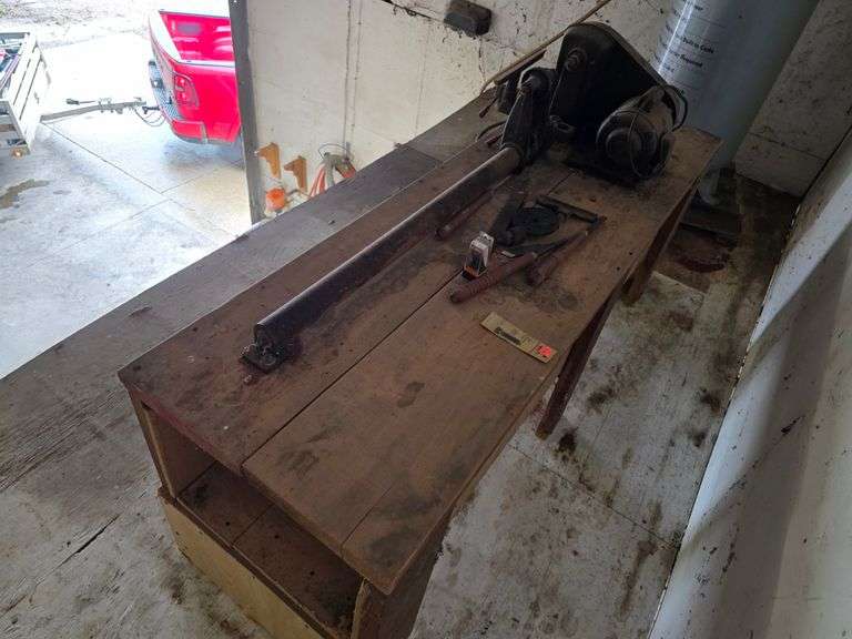Wood Lathe *Located on a Mezzanine in Shop, Buyer is Responsible for Removal, Has a Ladder, No Steps