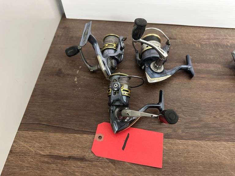 (3) PFLUEGER Fishing Reels, Set up for Left Hand, Should be in Working Order Per Seller – 1, Buying 