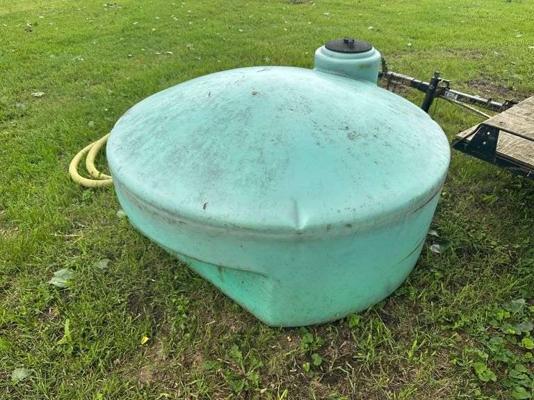 250 Gallon Poly Tank, Was Only Used by Clean Water