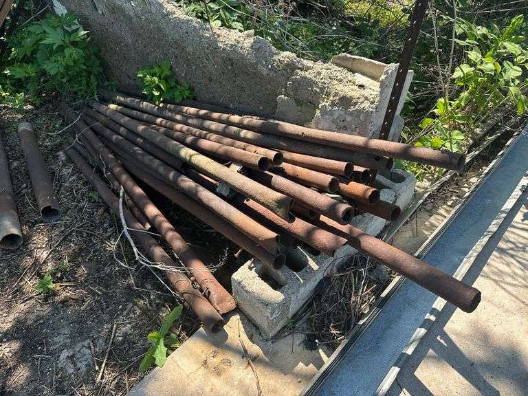 Misc Pile of Steel Piping