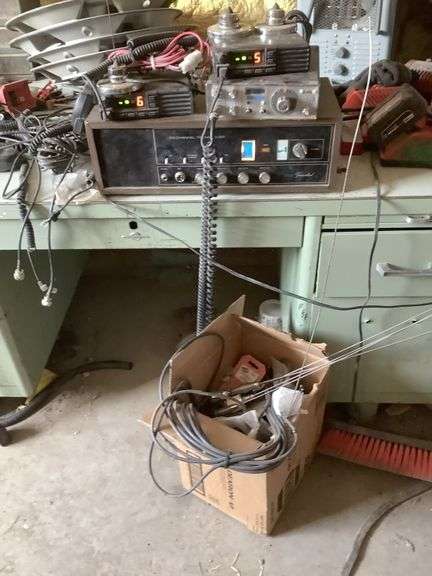 (2) 2-Way Radios and 1 CB Radio wiht a 23 Channel CB Transceiver, with Antennas and Mics, Buying All