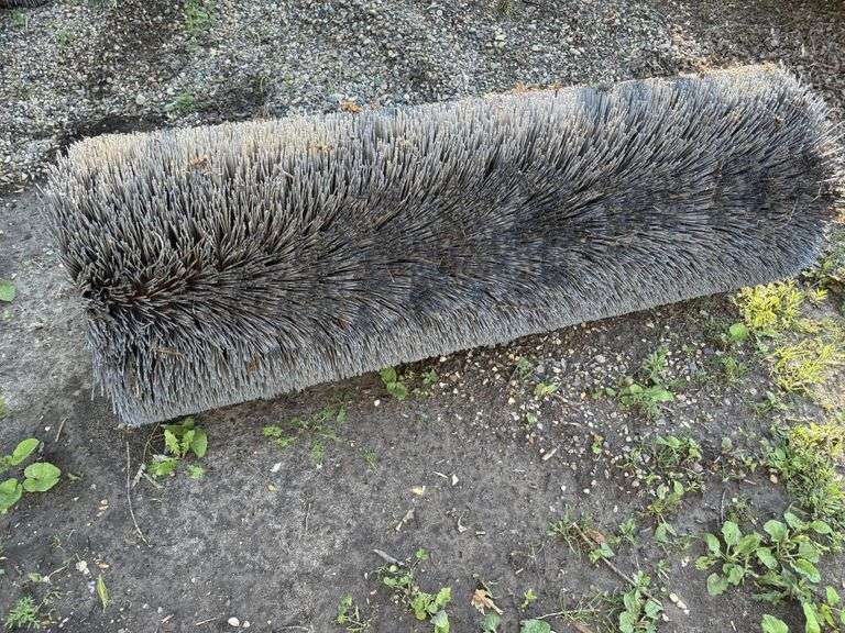 Sweeper Brush, 5’ Long, 8” Pipe