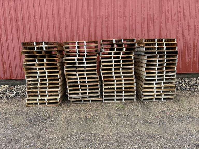 Approx. 64 Wooden Pallets