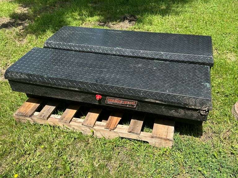Pair of Pickup Toolboxes, Made to go in a 8’ Box with Front Cross Box, No Keys, Buying Both for One 