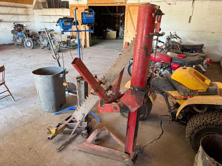 Air Jacks and Saws