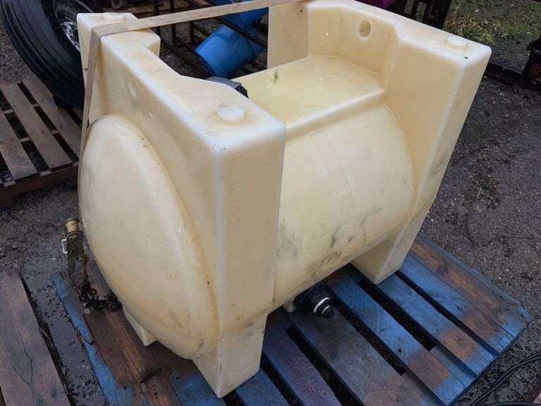 Ace RotoMold Poly Shuttle, 70 Gal