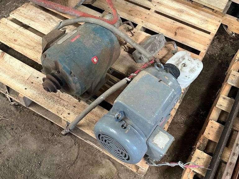 3hp Electric Motor, 220V and 2nd One is Locked Up