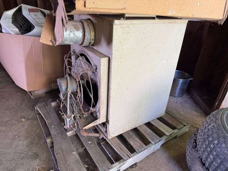 Lennox 132,000 BTU Heater in Unknown Condition