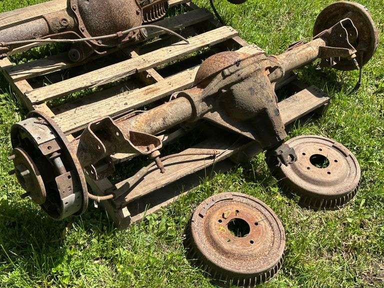 Rear End out of a 1977 Chevrolet Impala, Should be in Good Working Order Per Seller
