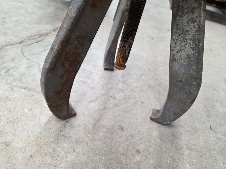 Posi Lock Model 110 Gear and Bearing Puller