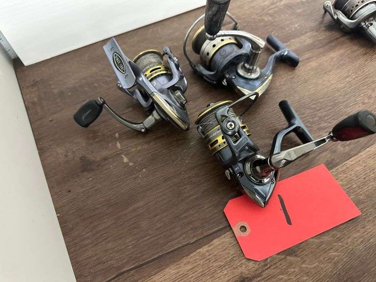 (3) PFLUEGER Fishing Reels, Set up for Left Hand, Should be in Working Order Per Seller – 1, Buying 