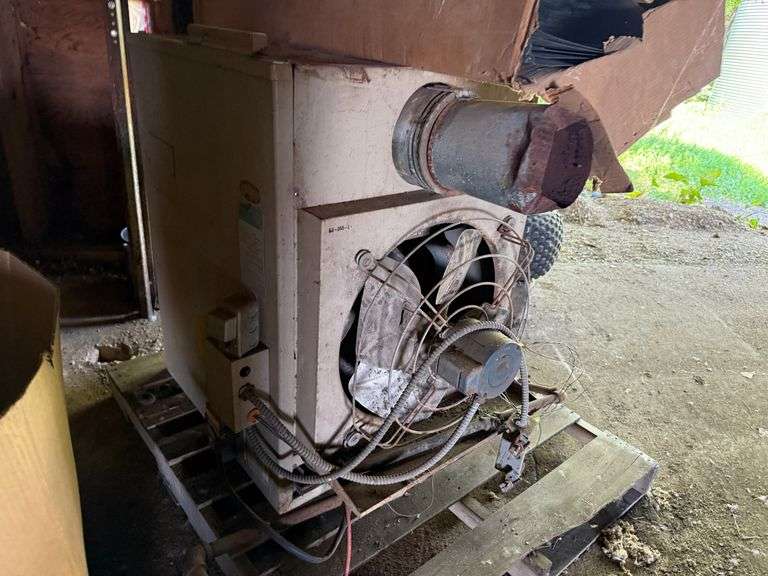 Lennox 132,000 BTU Heater in Unknown Condition