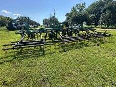 John Deere 680 Chisel Plow, 25’ Wide, Fold up Wings, Walking Tandems, 3 Bar Harrow, SN: 002635