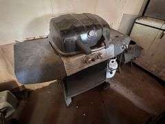 Uni Flame Gas Operated Grill, Comes with LP Tank