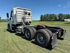 2015 Freightliner 125 Cascadia Semi Tractor, DD13 Detroit Engine @ 450hp, 219,415 Miles, Deleted, 10