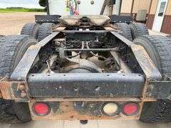 2006 International 9200i Semi with Sleeper, 665,108 Miles, Cumins ISX 15 Engine, 10 Speed Transmissi